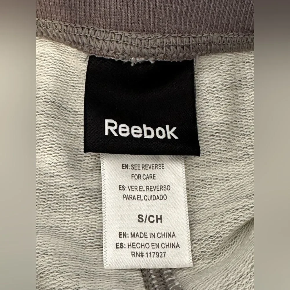 Reebok Women’s cuffed Capri joggers size S/CH, NWT